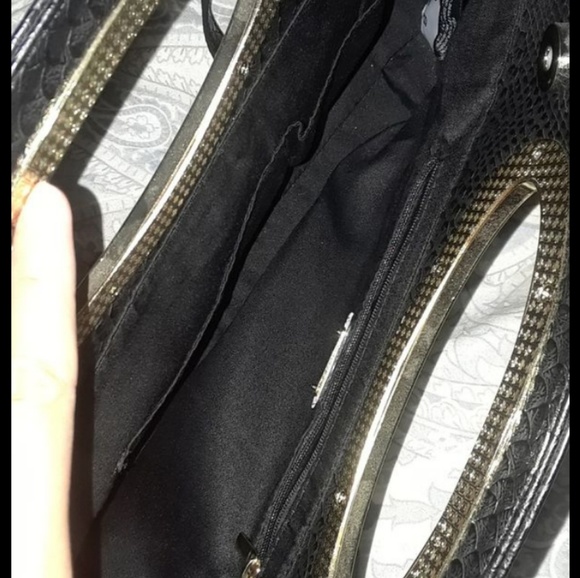 Purse - Picture 4 of 4